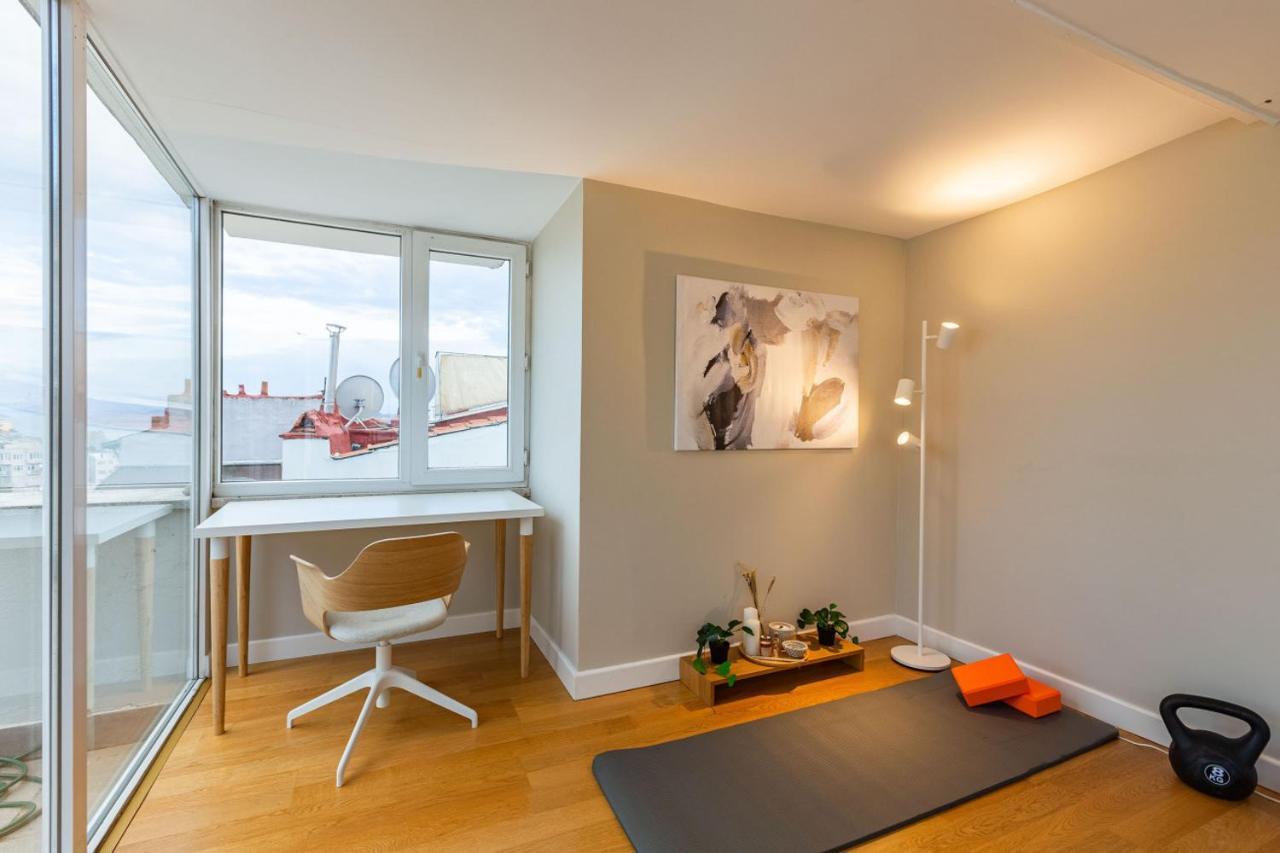Mesmerizing Flat With Bosphorus View In Beyoglu Istambul Exterior foto